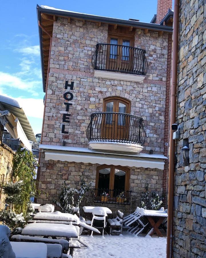 Hotel Ambassador Voskopojë Exterior foto