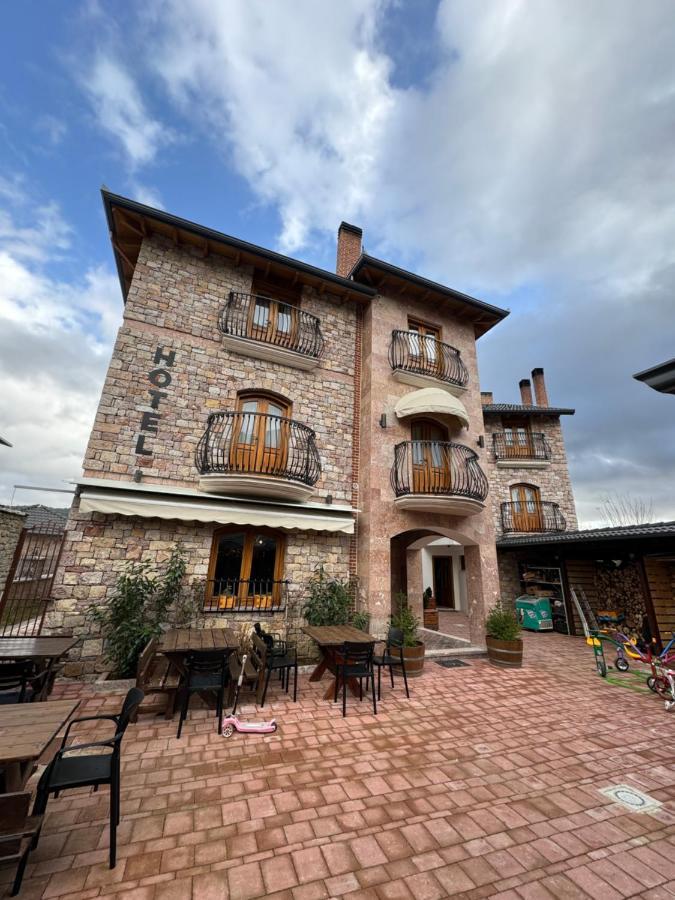 Hotel Ambassador Voskopojë Exterior foto