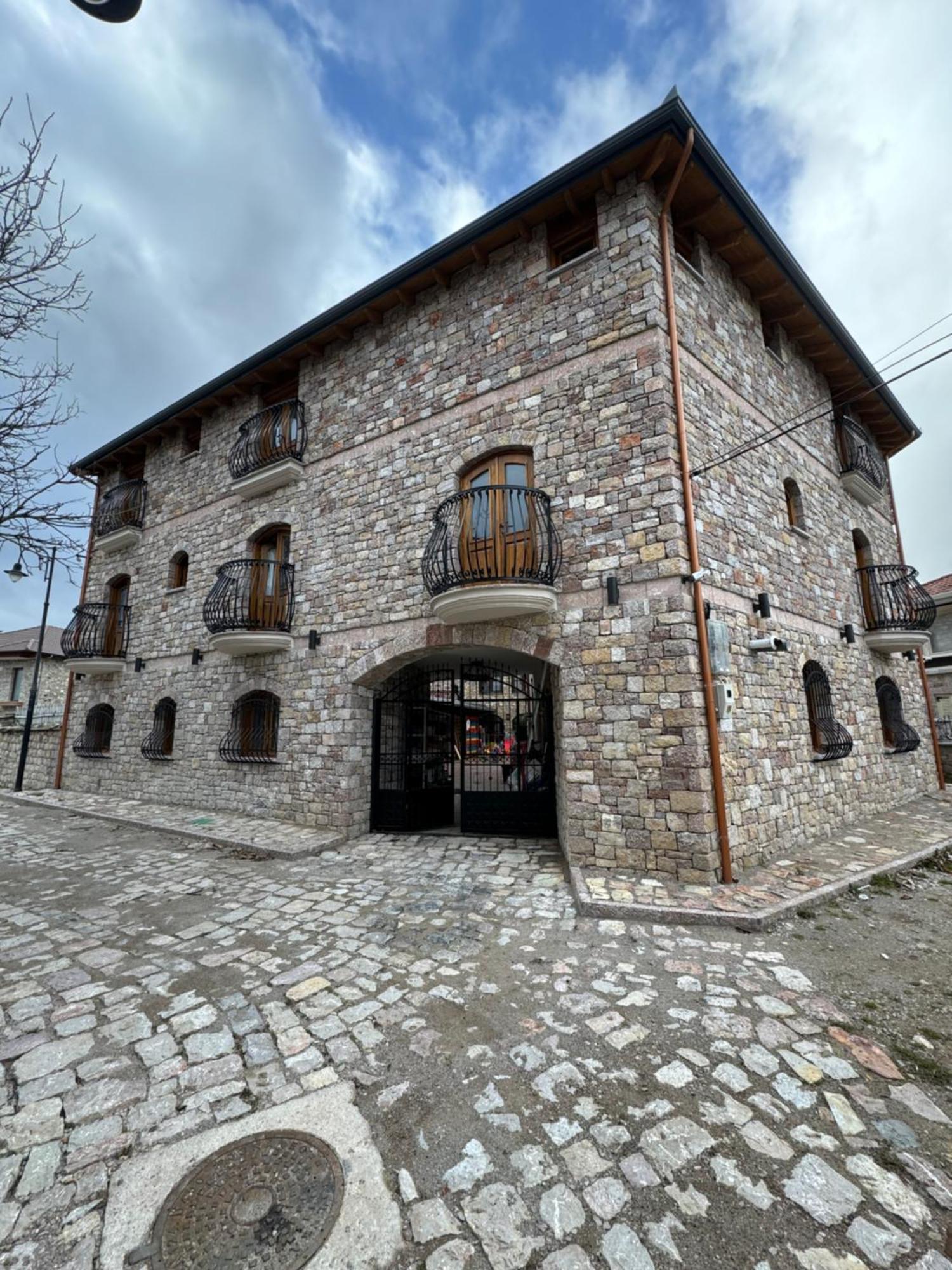 Hotel Ambassador Voskopojë Exterior foto
